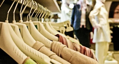 定了！法国将立法要求服装和纺织品添加“碳排放分数”标签